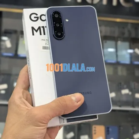 Samsung M17