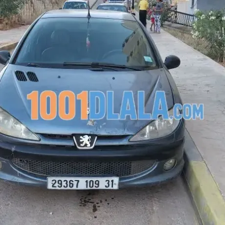 peugeot-206-sedon-2009-image-2