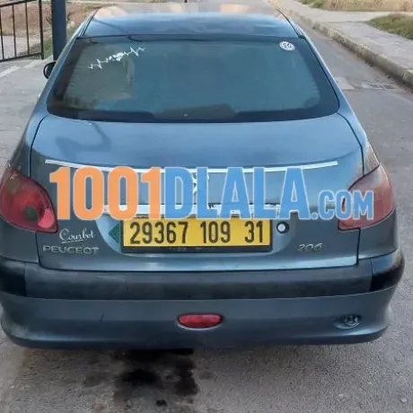 peugeot-206-sedon-2009-image-5