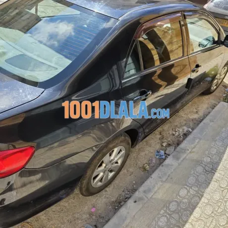 toyota-corolla-d4d-2012-image-10