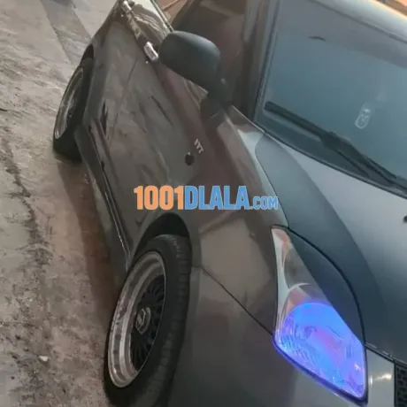 SUZUKI Swift جديد 2006