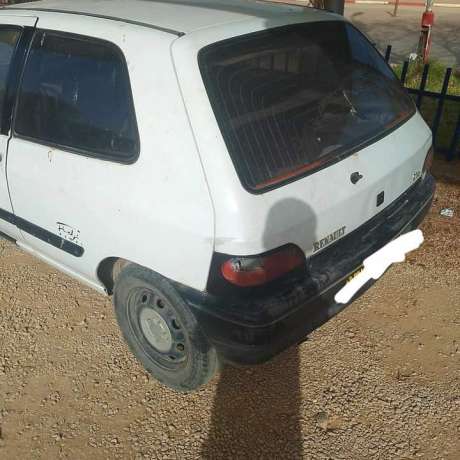 renault-clio-1-big-4