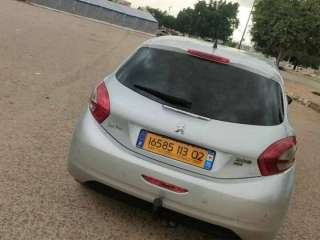peugeot-208-hdi-2013