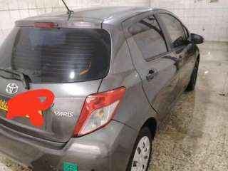toyota-yaris-2013