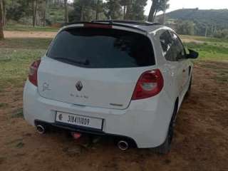 renault-clio-2010