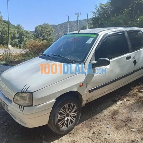 renault-clio-1-1996-big-2