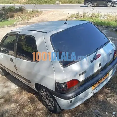 renault-clio-1-1996-big-4