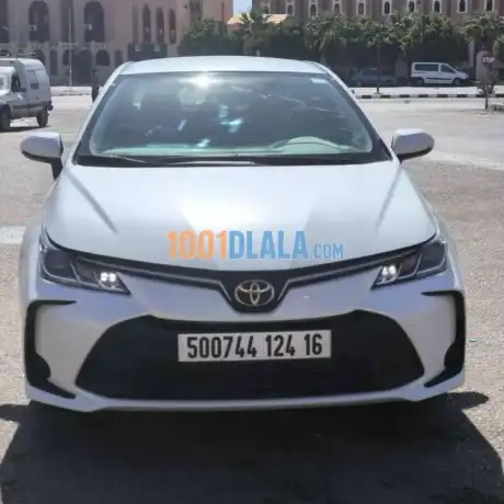 toyota-corolla-2024