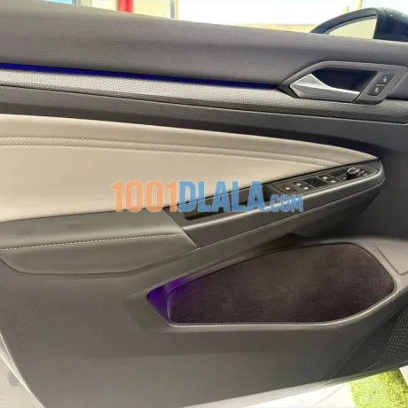 volkswagen-golf-8-2025-image-11